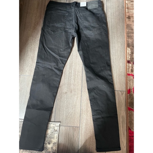 SOLID BLACK JACK AND JONES JEANS - Picture 2 of 3